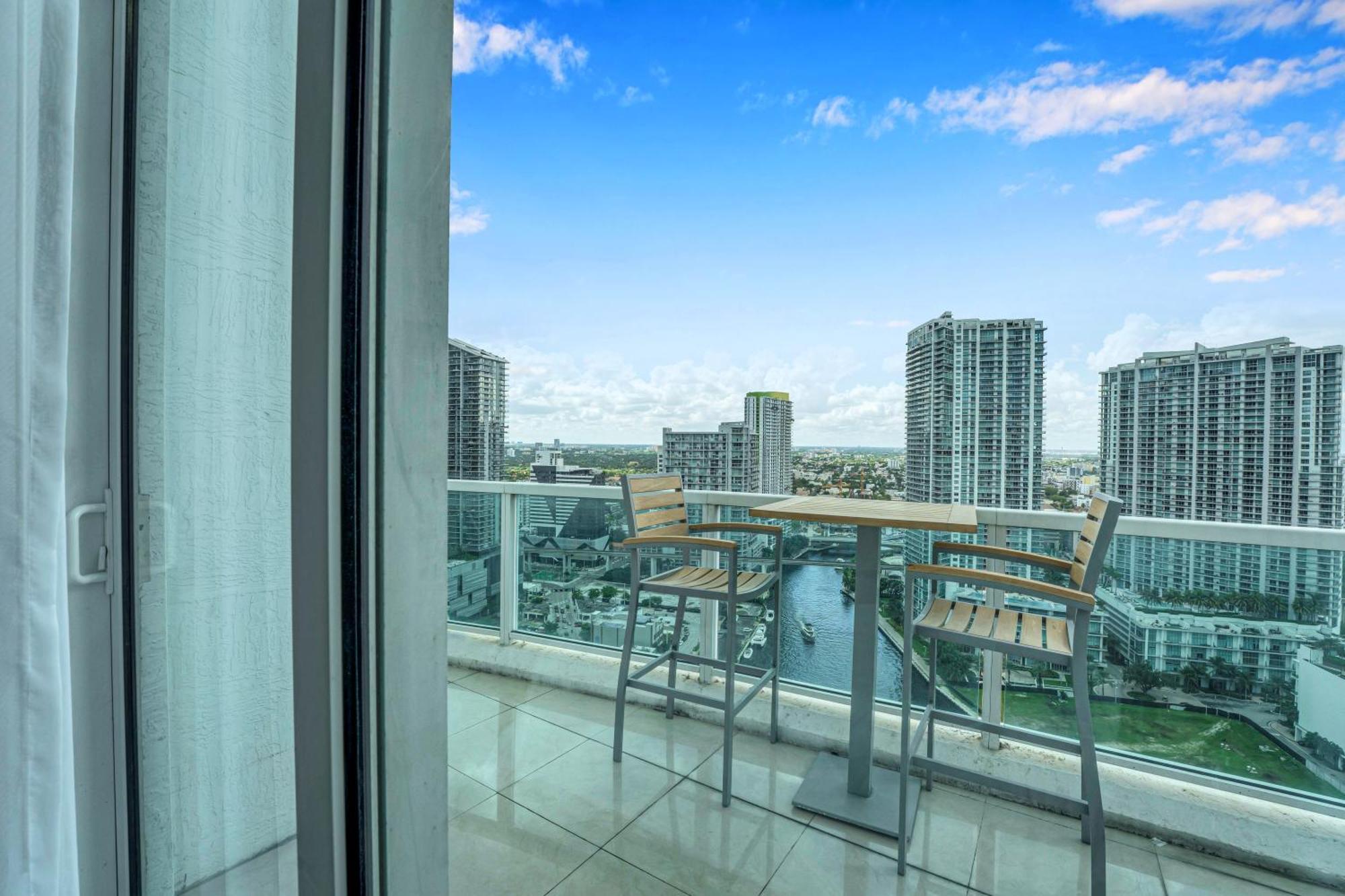 マイアミ Modern 2 Story Loft 2Br With Breathtaking Viewsヴィラ エクステリア 写真