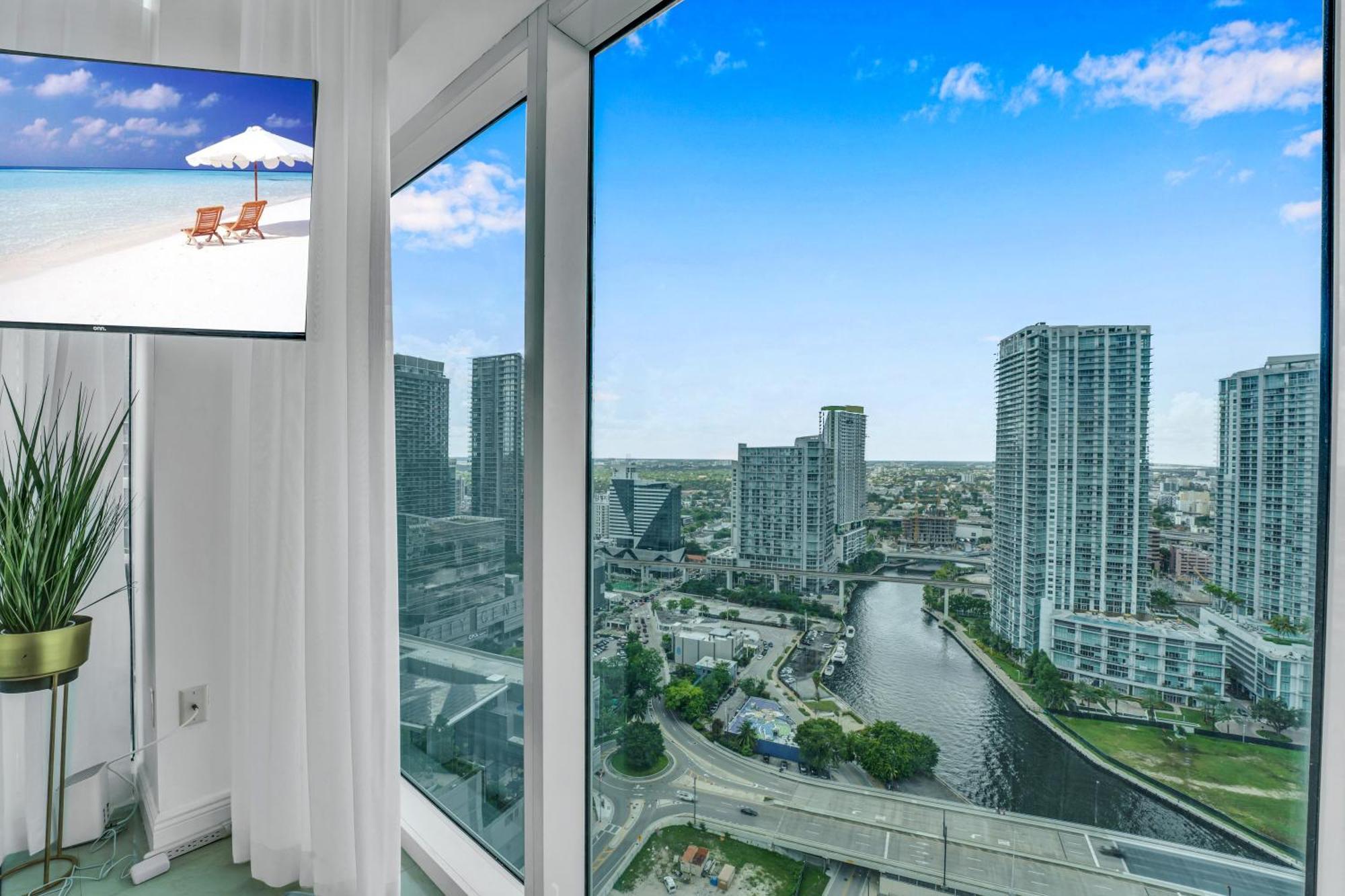 マイアミ Modern 2 Story Loft 2Br With Breathtaking Viewsヴィラ エクステリア 写真