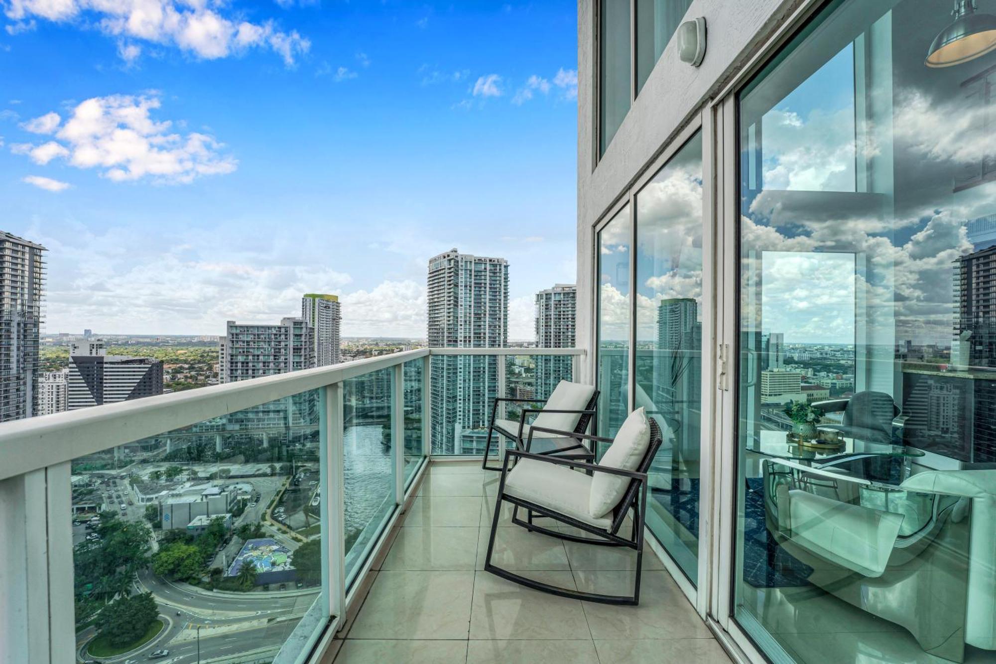 マイアミ Modern 2 Story Loft 2Br With Breathtaking Viewsヴィラ エクステリア 写真