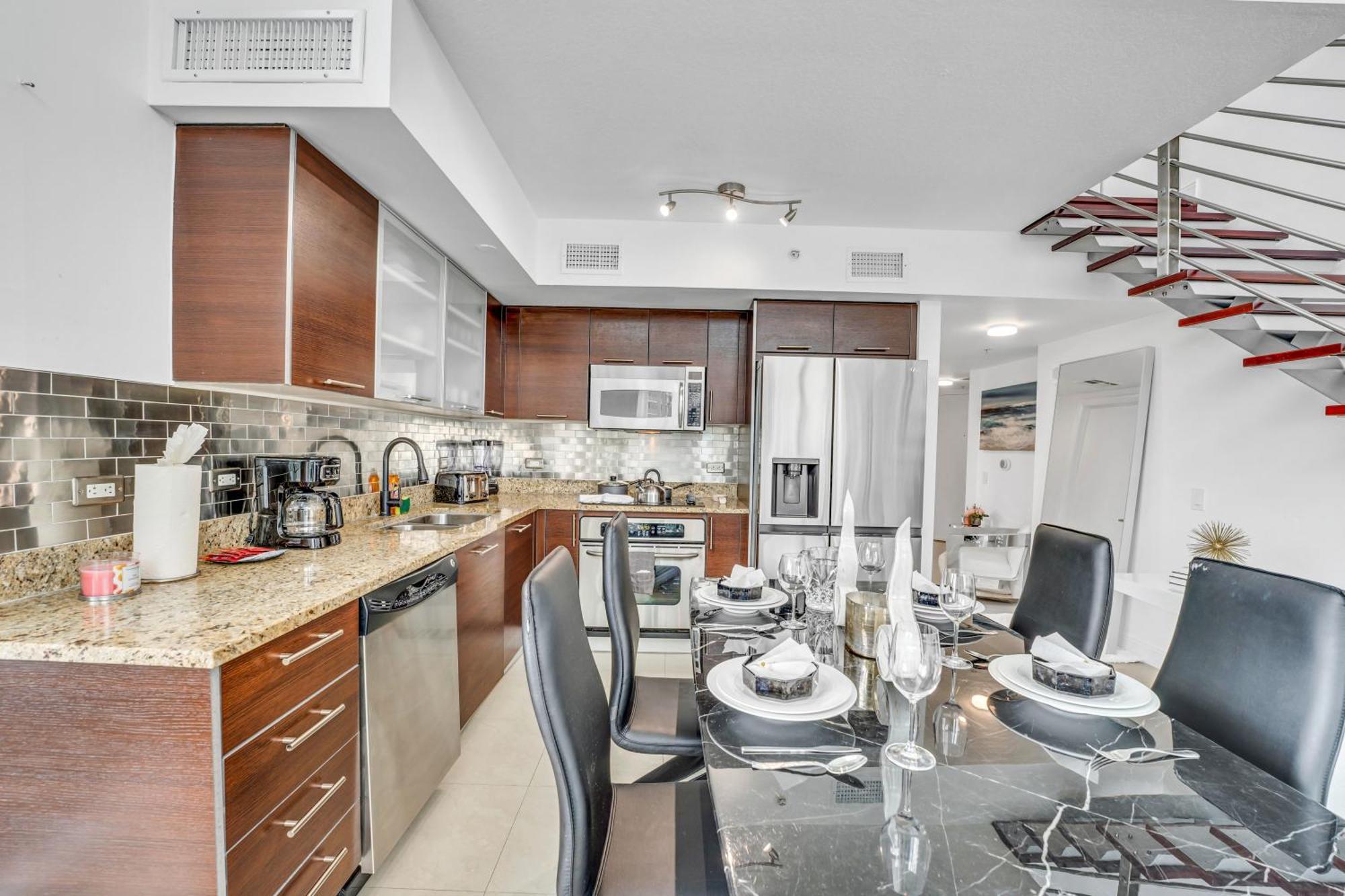 マイアミ Modern 2 Story Loft 2Br With Breathtaking Viewsヴィラ エクステリア 写真